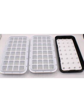 Stackable Ice Cube Trays Lid & Easy-Release Punch Bottom 64 Cubes White & Black